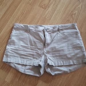 (3/$10) H&M Tan Shorts